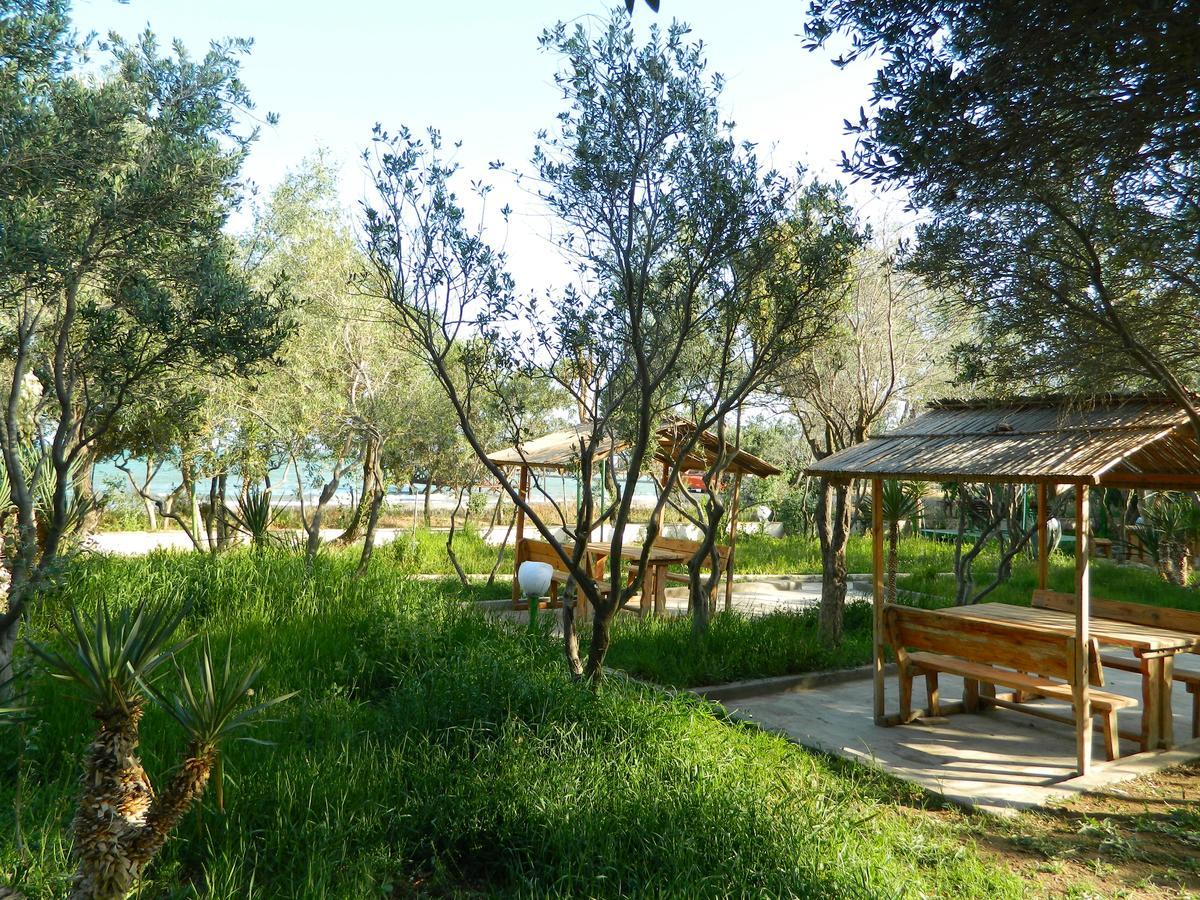 Mavi Dalga Beach Hotel Lokbatan Buitenkant foto